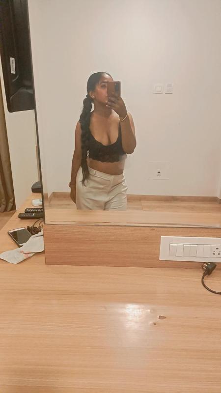 My name Soniya from Mumbai, a sexy girl 24 ages and my pictures 100% are real i am very fresh came visited to Mumbai and l hope you are like a real sexy girl like me l can be your honest play-girl fri