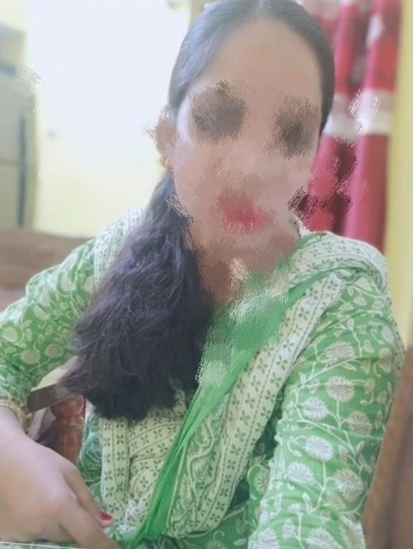 Hii am rani . 23 years independent girl 
all photos are my own and verified on
the website 
Real meet Service charge
1 session 10k
2 session 15 k
Full night 25k
👉I provide full sex service from kissin