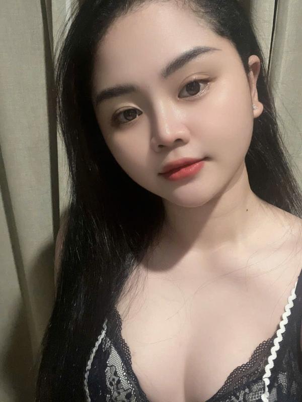 Hi! I am in Singapore right now for Holidays. You can book me anytime. I am the perfect blend of Asian spice in your life. I can dazzle in public and sizzle between the sheets. My sparkling eyes and b