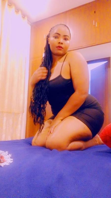 Hii guys flossy here fresh independent lady,ping me for satisfaction,am  simple and natural with a curvy body i havea safe and neat, available also for outcall services,my integration is to ensure you