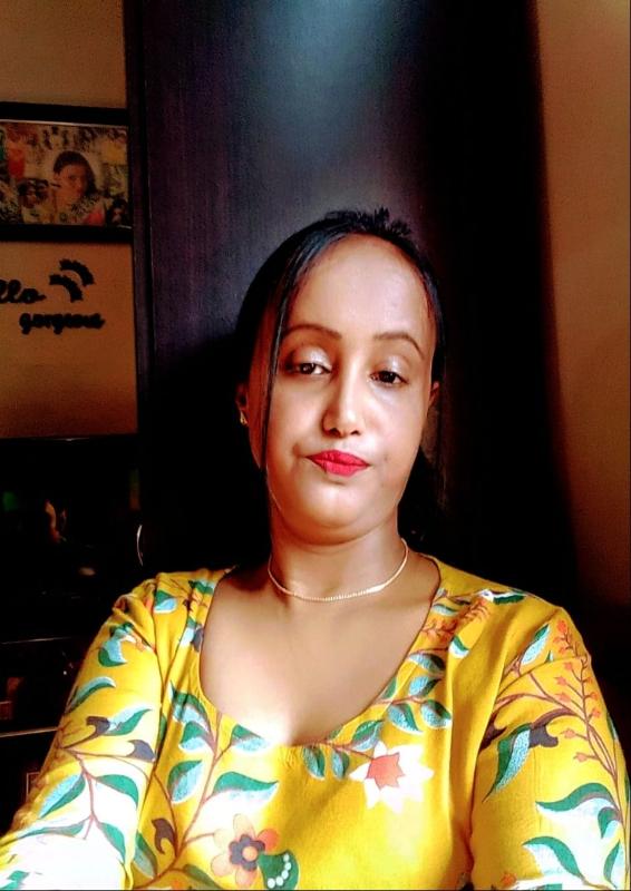 Hi, I am Nibedita, 32 ,5'3'' slim residing at Birati nearby kolkata Airport looking for men for casual relationship. Interested person can call Or what's up me  between 10 am to 6 pm . I would also li