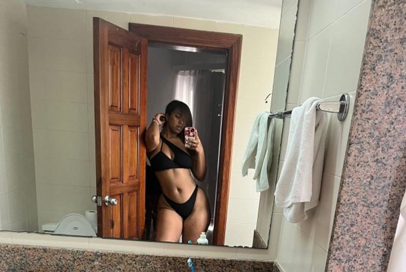 🌺 Hello guys, my name is Laura  😍I'm new here, come and enjoy an unfor