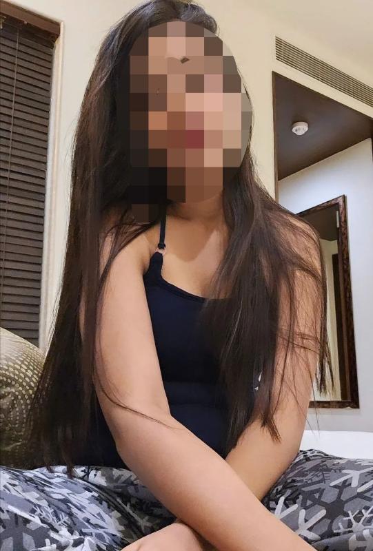 Hello guys komal here
❤️ welcome my profile ❤️
I'm 24 years old independent girl From Bangalore ⭐