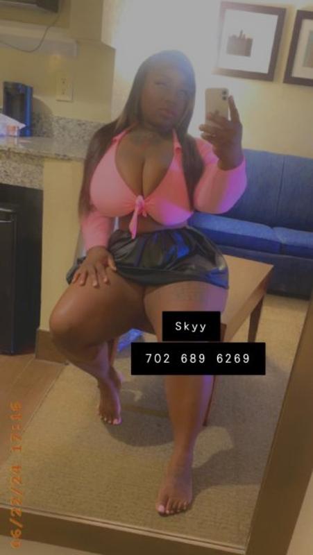 Your Curvy BBW SEXYY BIG GIRL Big Booty Goddess!! 2 Girl Special💦🍑