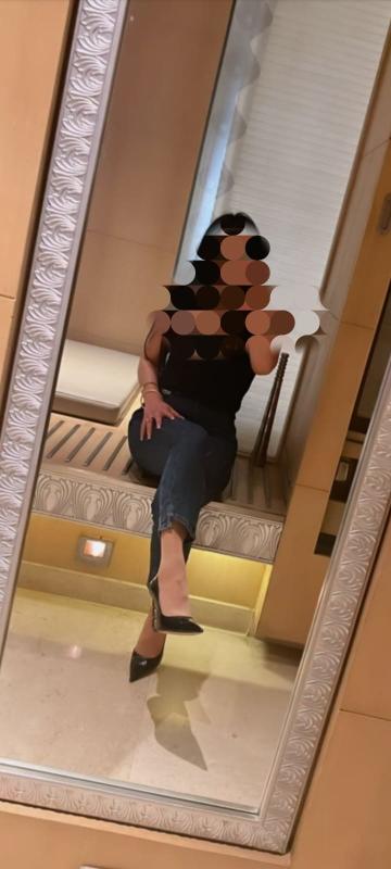 Greetings gents, I am Divya, a hot 22-year-old  and independent escort. Come and venture into my delicious body, I will enjoy every single moment with you.