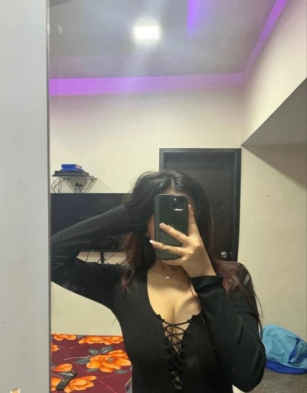 Welcome to my profile 🙏
M doing modelling apart from all I need some money so I made profile here ! 
My name is komal. I am a good looking 24year old girl based in South Mumbai. Privacy and confidenti