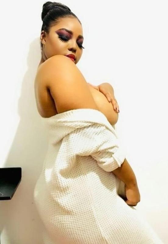 Hii am Nessa from New Delhi. 
I’m super discrete, classy, attractive slim beautiful melanin babe ❤️. 
It’s always QUALITY over quantity. My slim gorgeous body is like no other, my soft, smooth skin an