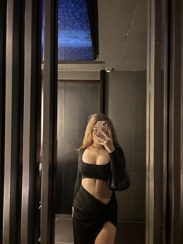 Hey my names Selina and I’m 22 years old , please read my bio before messaging me please 🫶🏼
~
I CAN MAKE A SHORT VIDEO CALL BEFORE OUR MEETING, BUT BEFORE THAT YOU MUST SEND ME  - THE NAME OF YOUR HOT